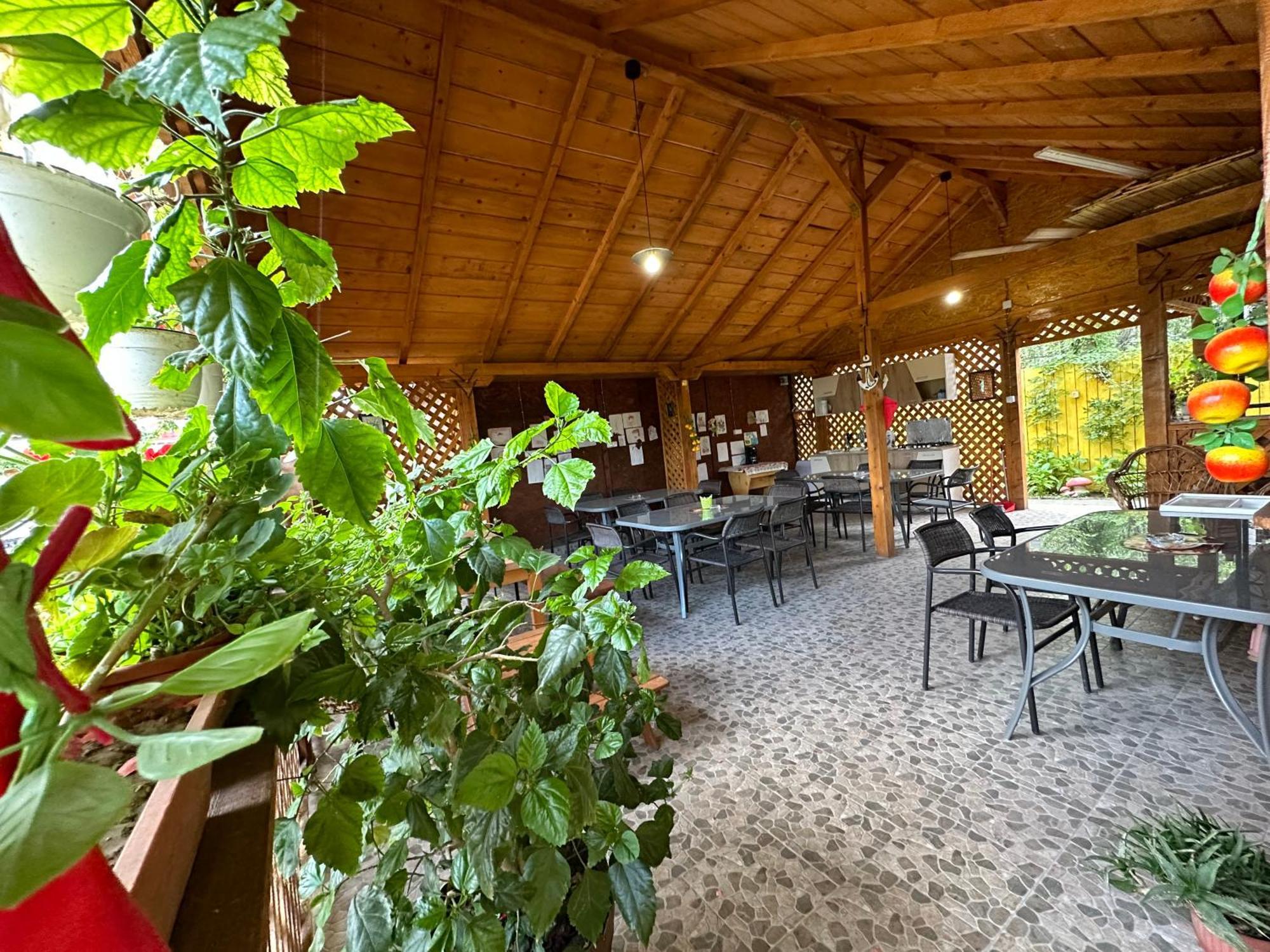 Casa Cu Flori Corbu Hotel Corbu  Ngoại thất bức ảnh